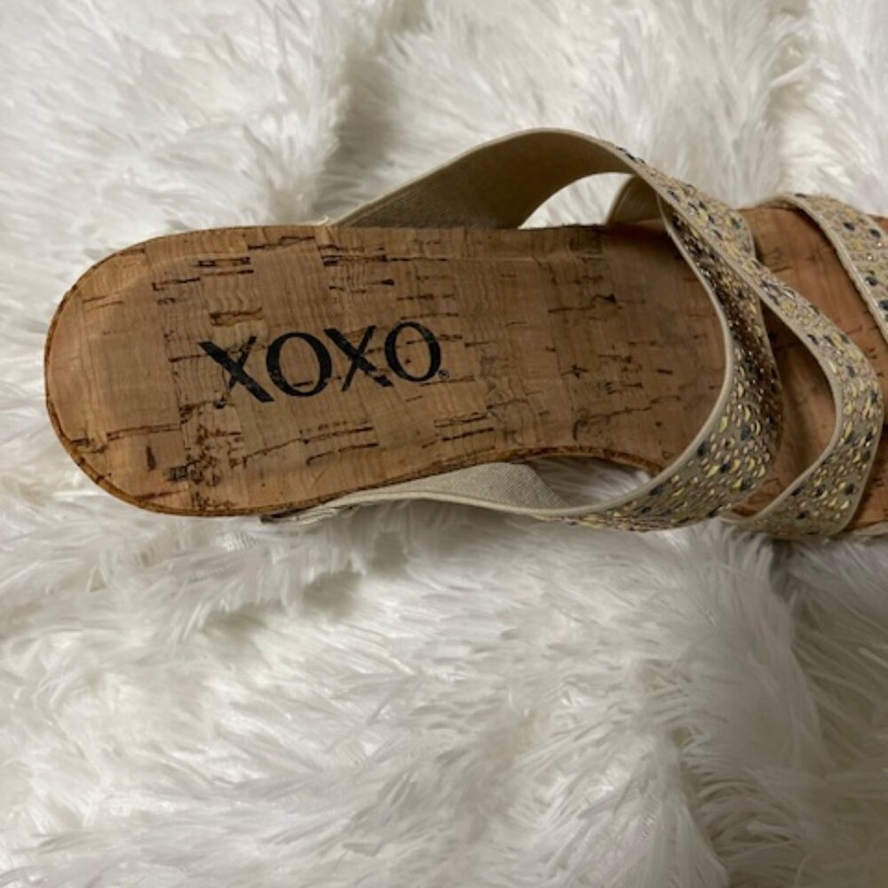 XOXO/WEDGES Sandals - Picture 4 of 4